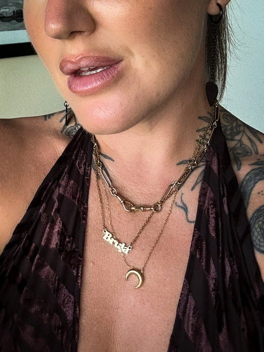 Bruja necklace . Hypoallergenic, waterproof, 18K gold plated