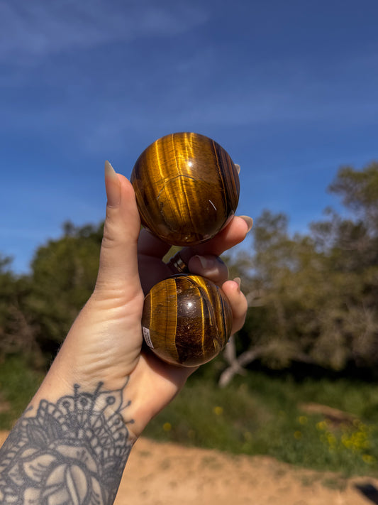 Tigers Eye spheres . Protection, Confidence & Solar Plexus Chakra