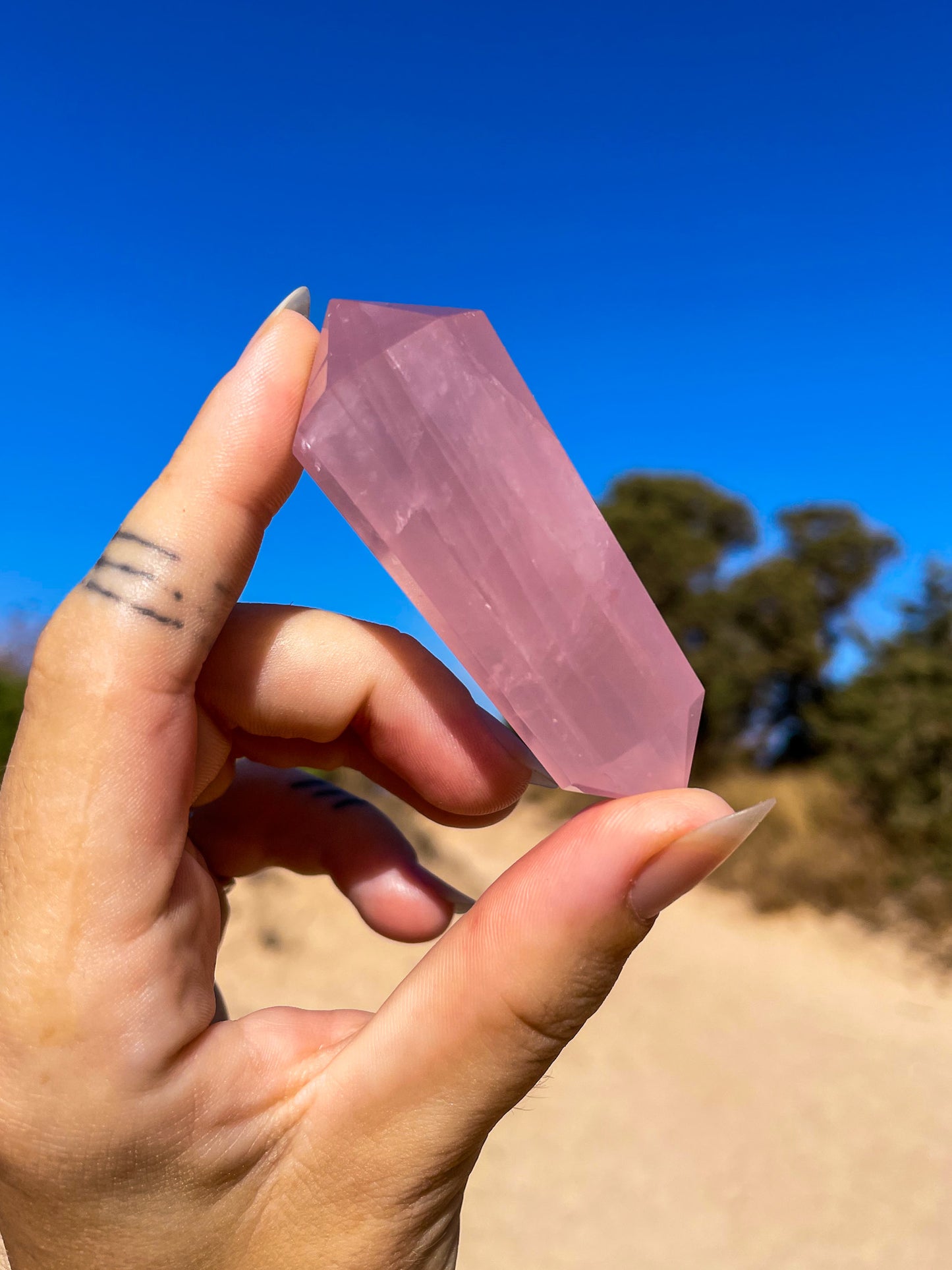 Rose Quartz Vogel