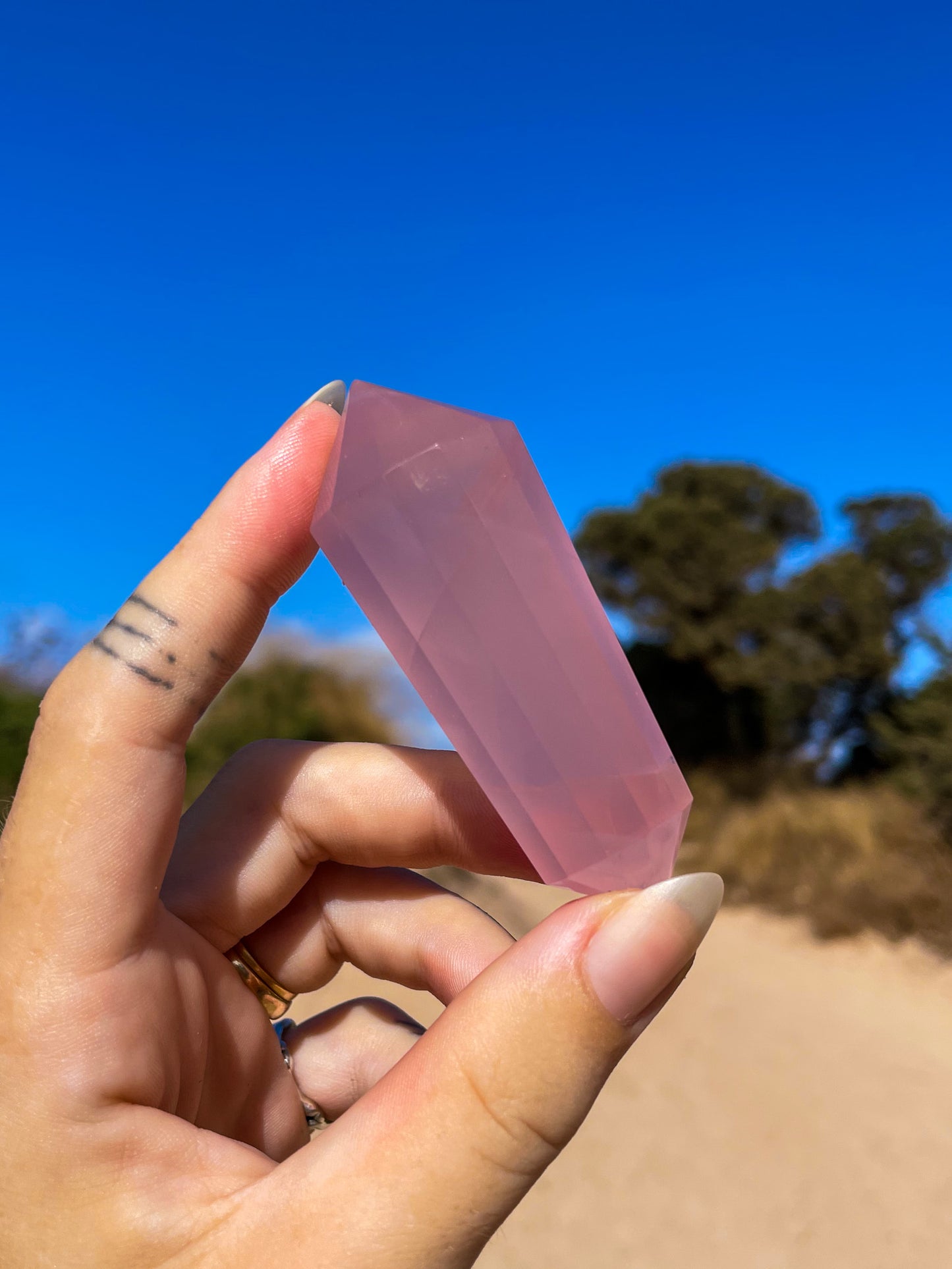 Rose Quartz Vogel