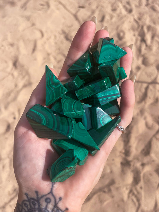 Small Malachite freeform pieces